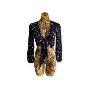 WYLDR wrap top black white stars small